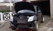 S� blev den lige revet fra hinanden, s� der ku blive monteret Pakfeifer-t�gelygte-gitter... Pyntede..! - Se pic ovenfor for resultat...