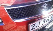 s�dan ser den ud da listen er monteret. spar 400 kr ved suzuki og g�r det selv ;)
