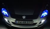 xenon + bl� Positions b�re =) 8000k t�ge lygter :-)